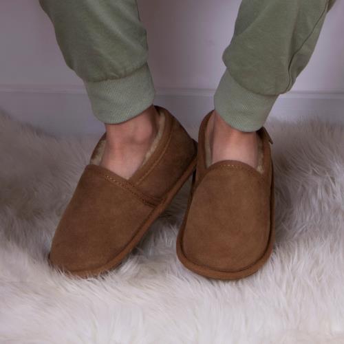 Boys discount sheepskin slippers