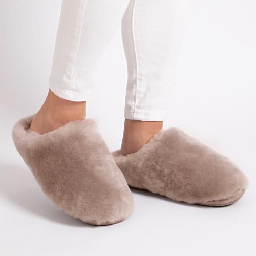 Extra fuzzy online slippers